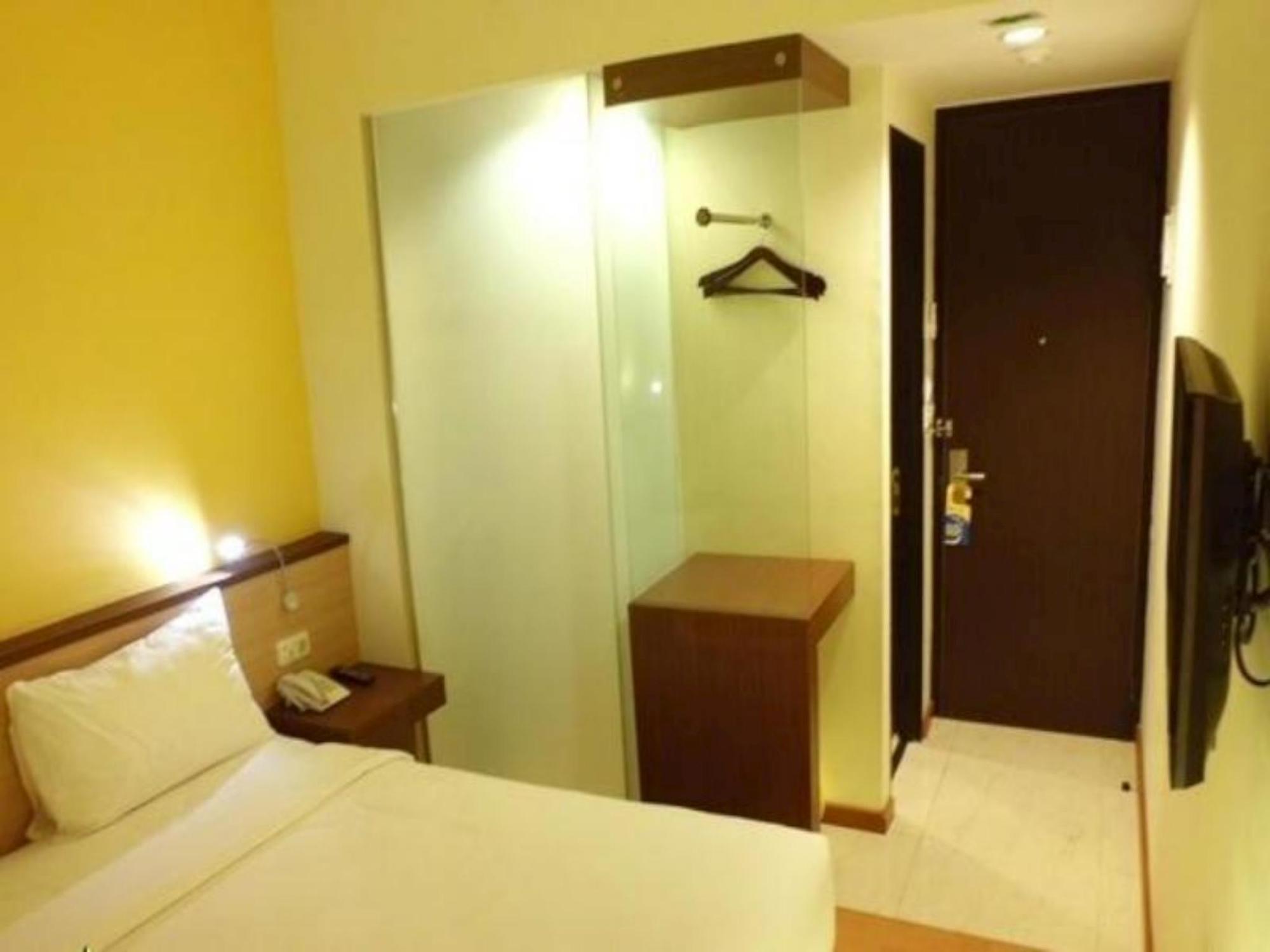 Nite & Day Jakarta - Mangga Besar Екстер'єр фото